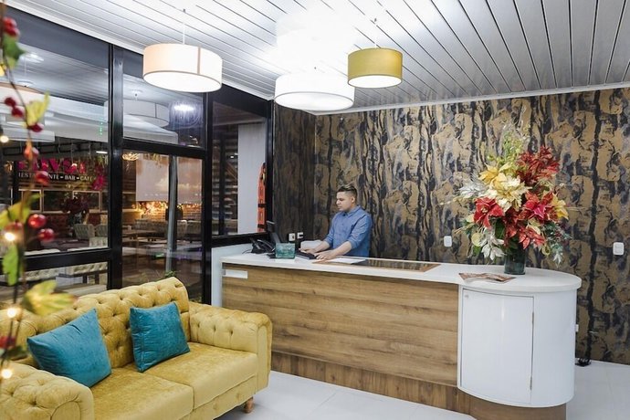 Imagen de los interiores del Hotel Libertgs. Foto 19