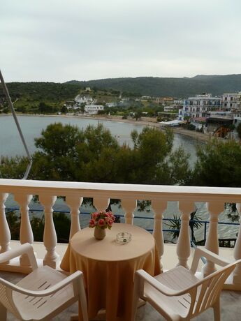 Imagen de la habitación del Hotel Liberty 2, Aegina. Foto 16