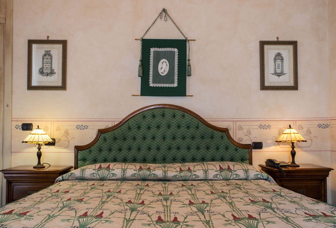 Imagen de la habitación del Hotel Liberty, Catania. Foto 7