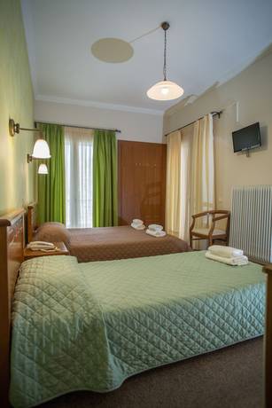 Imagen general del Hotel Liberty, Municipal Unit of Iera Poli Messologhiou. Foto 1