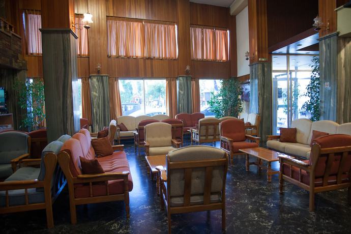 Imagen de los interiores del Hotel Liberty, Municipal Unit of Iera Poli Messologhiou. Foto 19