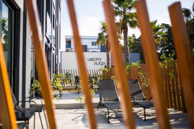 Imagen de los exteriores del Hotel Liberty Plaza, Novalja. Foto 4