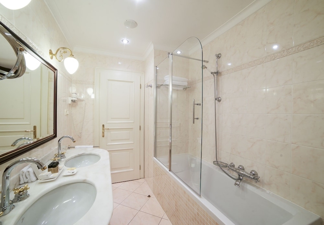 Imagen de la habitación del Hotel Liberty, Praga. Foto 16