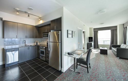 Imagen de la habitación del Hotel Liberty Suites. Foto 6
