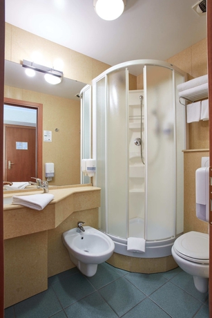 Imagen de la habitación del Hotel Liberty, Turín. Foto 3