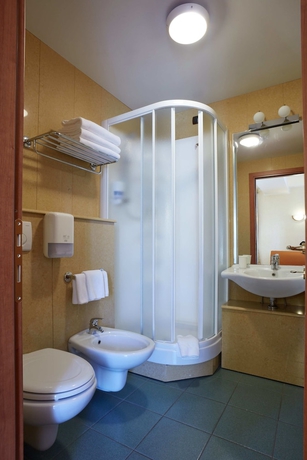 Imagen de la habitación del Hotel Liberty, Turín. Foto 5