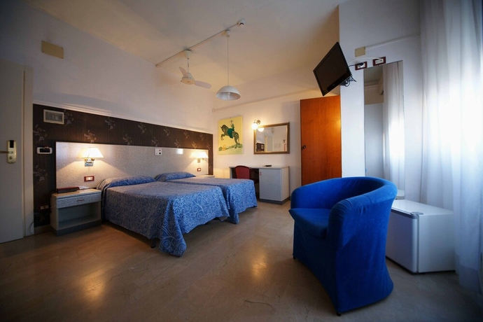 Imagen de la habitación del Hotel Liberty, Viareggio. Foto 3