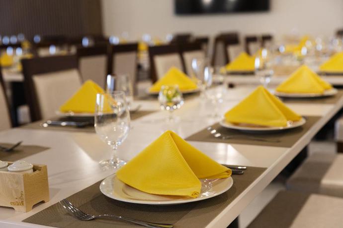 Imagen del bar/restaurante del Hotel Libra Nha Trang. Foto 2