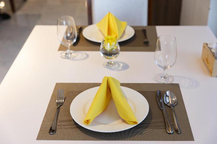 Imagen del bar/restaurante del Hotel Libra Nha Trang. Foto 3