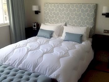 Imagen de la habitación del Hotel Library. Foto 11