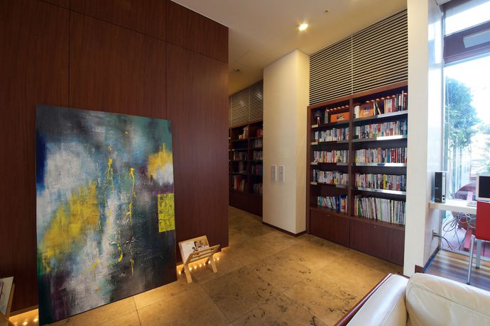 Imagen de los interiores del Hotel Library Hotel Higashi Nibancho. Foto 11