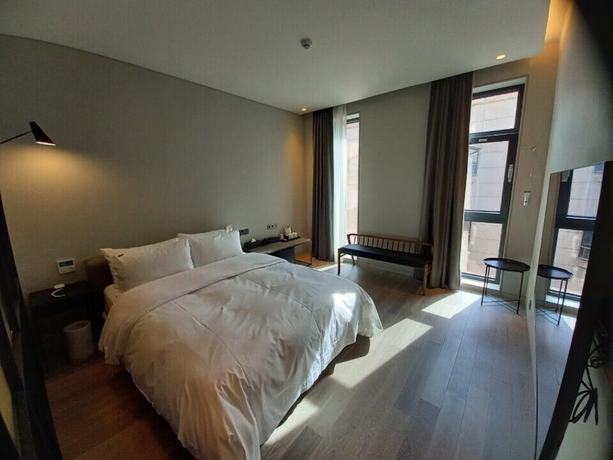Imagen de la habitación del Hotel Libre. Foto 8