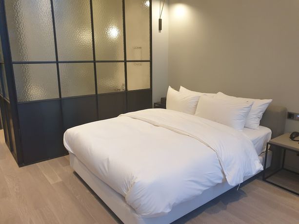 Imagen de la habitación del Hotel Libre. Foto 18