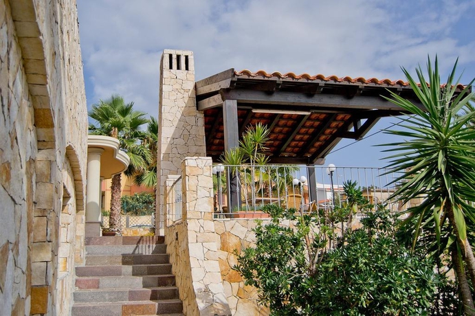 Imagen general del Hotel Libyssonis. Foto 14