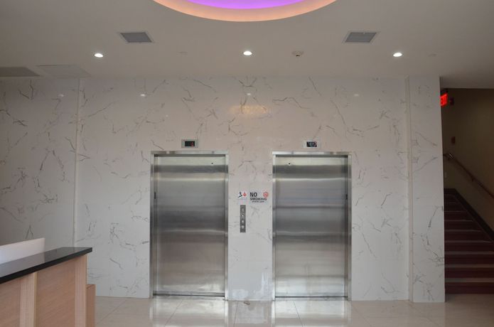 Imagen de los interiores del Hotel Lic Plaza. Foto 19