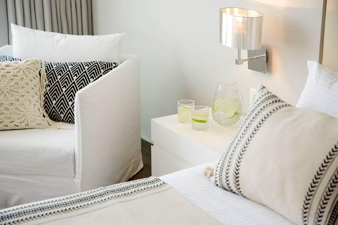 Imagen de la habitación del Hotel Lichnos Beach and Suites. Foto 9