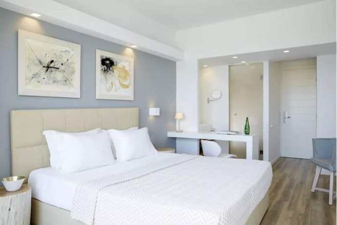 Imagen de la habitación del Hotel Lichnos Beach and Suites. Foto 18