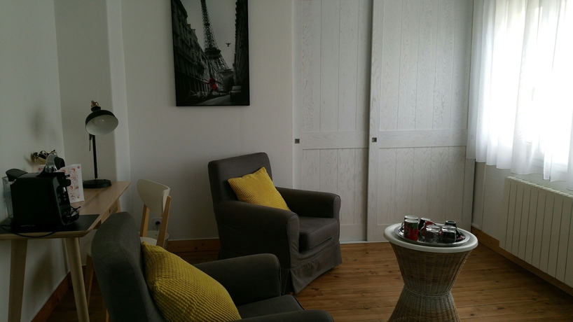 Imagen de la habitación del Hotel L'id&eacute;al Le Mountbatten. Foto 2