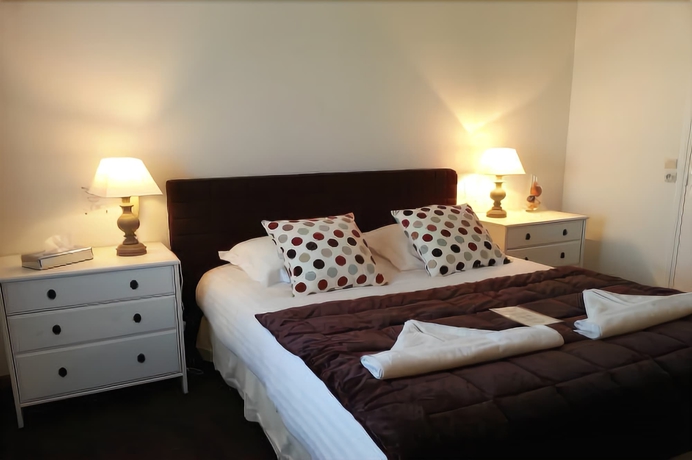 Imagen de la habitación del Hotel L'id&eacute;al Le Mountbatten. Foto 4
