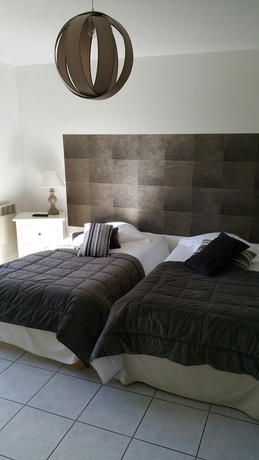 Imagen de la habitación del Hotel L'id&eacute;al Le Mountbatten. Foto 11