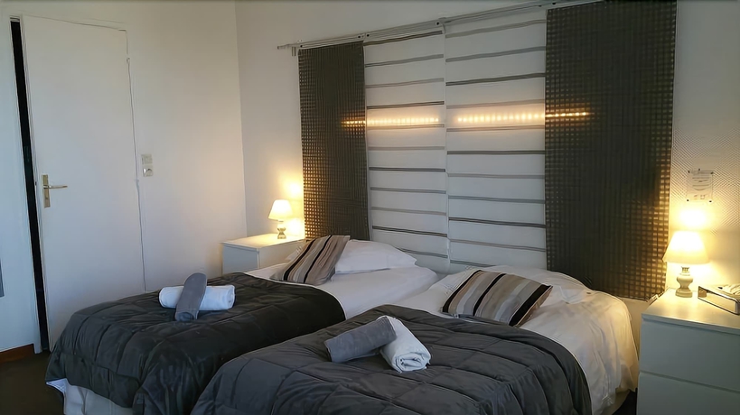 Imagen de la habitación del Hotel L'id&eacute;al Le Mountbatten. Foto 12