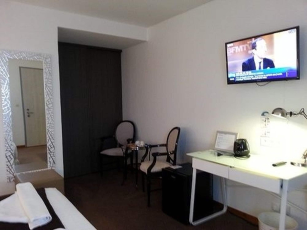 Imagen de la habitación del Hotel L'id&eacute;al Le Mountbatten. Foto 14