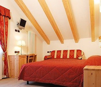 Imagen de la habitación del Hotel L'ideale. Foto 5