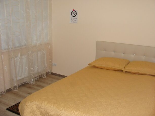 Imagen de la habitación del Hotel Lidia. Foto 18