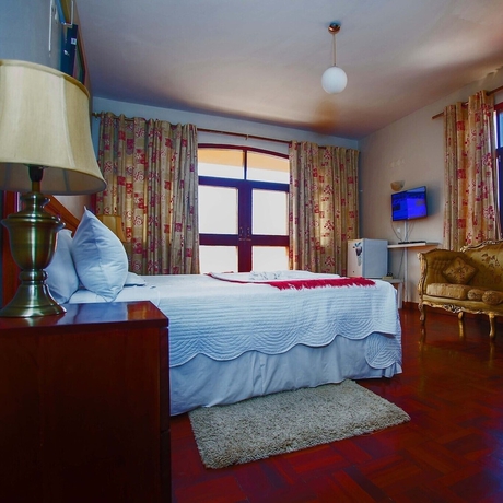 Imagen de la habitación del Hotel Lidias Guest House. Foto 6