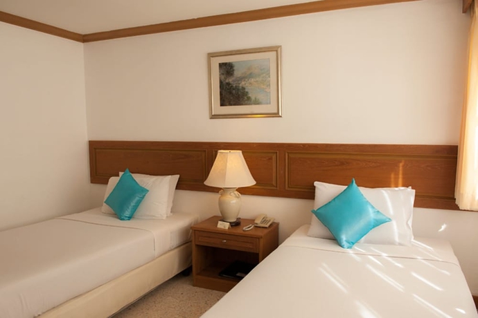 Imagen de la habitación del Hotel Lido Beach Pattaya. Foto 7