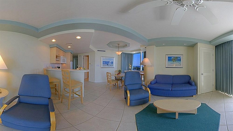 Imagen de los interiores del Hotel Lido Beach Resort. Foto 6