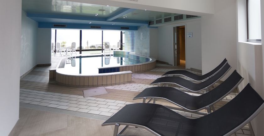 Imagen de la piscina del Hotel Lido Blu Surf And Bike. Foto 17