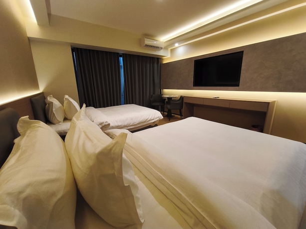 Imagen de la habitación del Hotel Lido De Paris. Foto 5