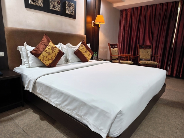 Imagen de la habitación del Hotel Lido De Paris. Foto 10
