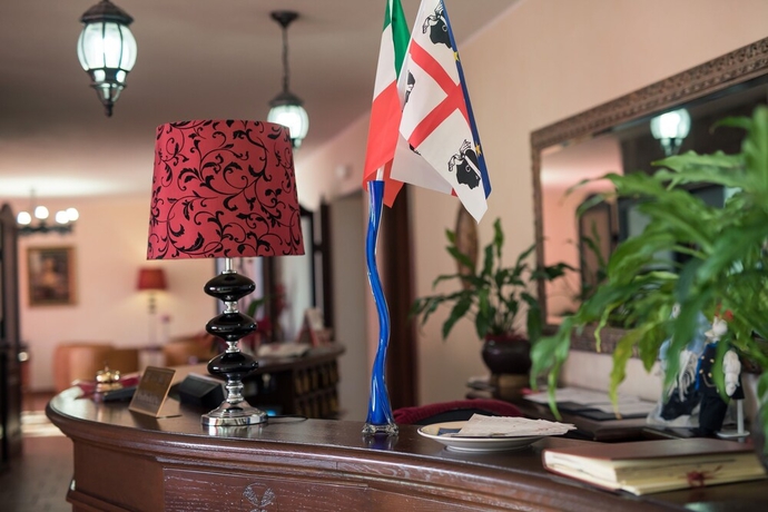 Imagen de los interiores del Hotel Lido Degli Spagnoli. Foto 12