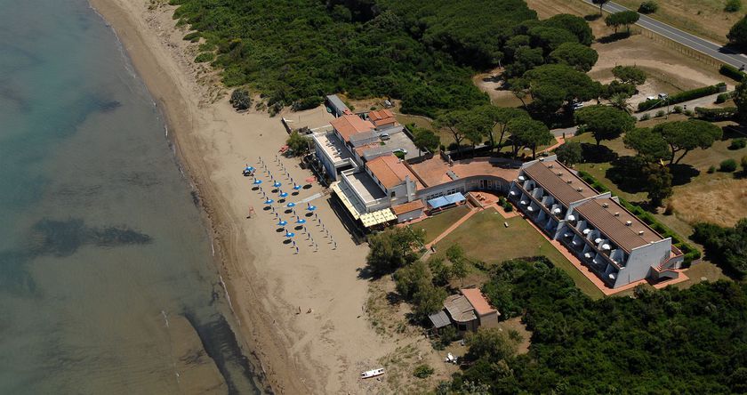 Imagen de los exteriores del Hotel Lido Di Giannella. Foto 12