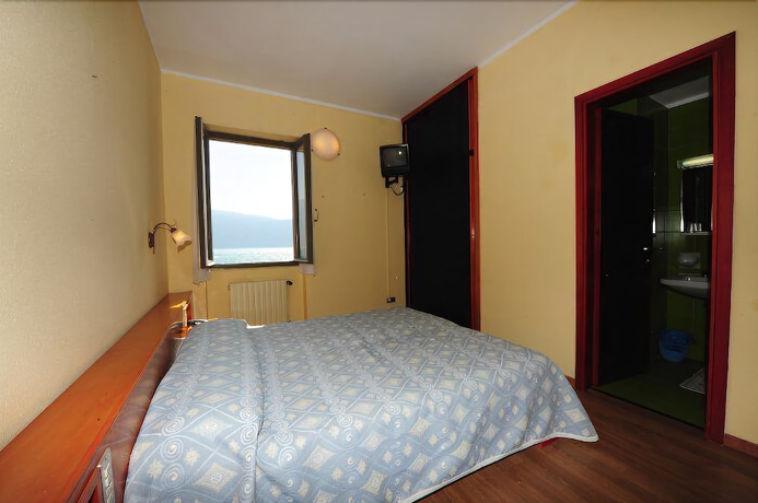 Imagen de la habitación del Hotel Lido, Gargnano. Foto 7