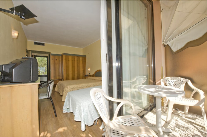 Imagen de la habitación del Hotel Lido, Gargnano. Foto 9