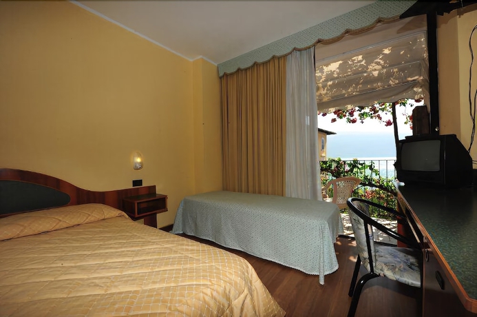 Imagen de la habitación del Hotel Lido, Gargnano. Foto 10