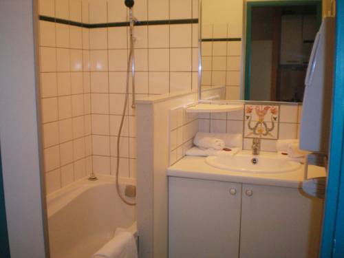Imagen de la habitación del Hotel Lido, G&eacute;rardmer. Foto 7