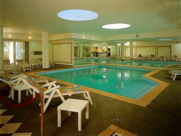 Imagen general del Hotel Lido La Perla Nera. Foto 4