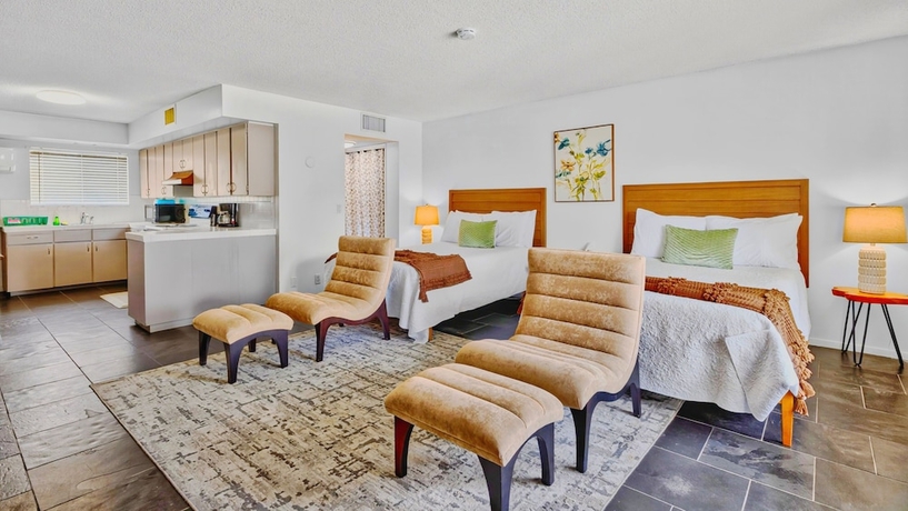 Imagen de la habitación del Hotel Lido Palms Resort and Spa. Foto 9