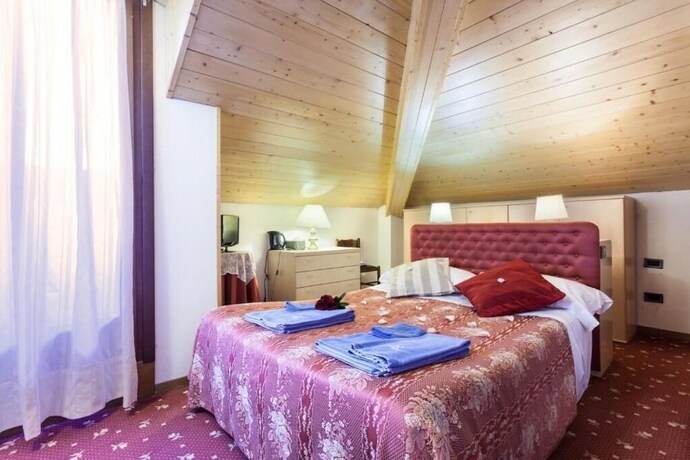 Imagen de la habitación del Hotel Lido, Pieve di Ledro. Foto 20