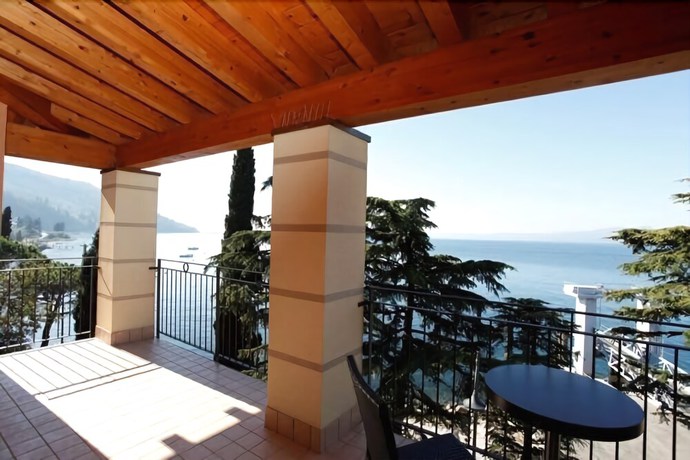 Imagen de la habitación del Hotel Lido, Torri Del Benaco. Foto 15