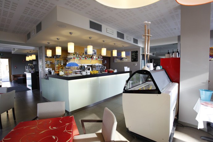 Imagen del bar/restaurante del Hotel Lido, Torri Del Benaco. Foto 4