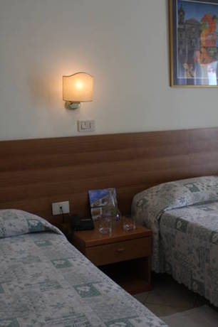 Imagen de la habitación del Hotel Lido, Vasto. Foto 2