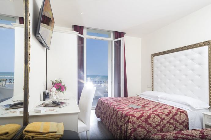 Imagen de la habitación del Hotel Lido Viserba. Foto 15