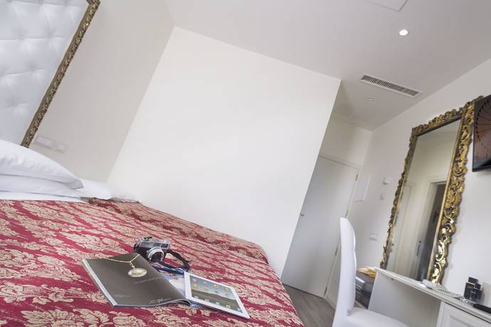 Imagen de la habitación del Hotel Lido, Viserba. Foto 10