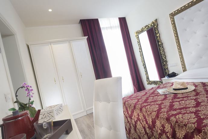 Imagen de la habitación del Hotel Lido, Viserba. Foto 16