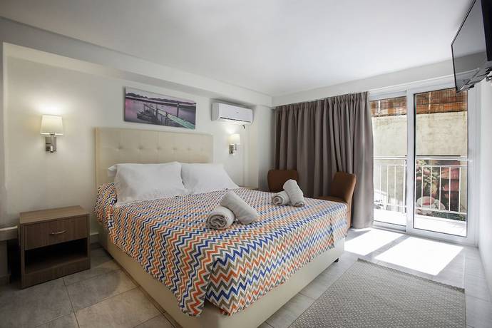 Imagen de la habitación del Hotel Life, Heraklion. Foto 17